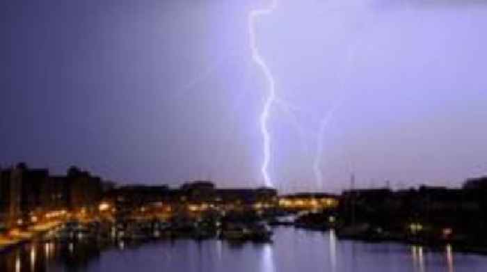 Thunderstorm weather warning for the South East