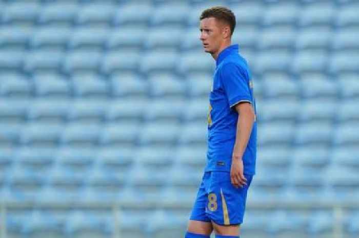 Chris Davies can avoid Birmingham City repeat with solution to Stansfield and Kyogo issue