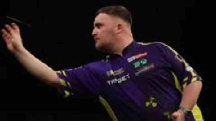 Impressive Littler eases into Matchplay last 16