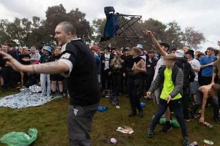 Chaos near Oasis Manchester gig as fans 'scrap' on 'Gallagher Hill'