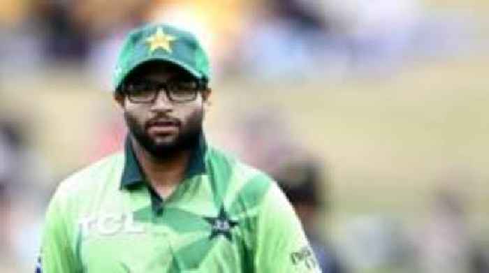 Yorkshire sign Pakistan batter Ul-Haq for run-in