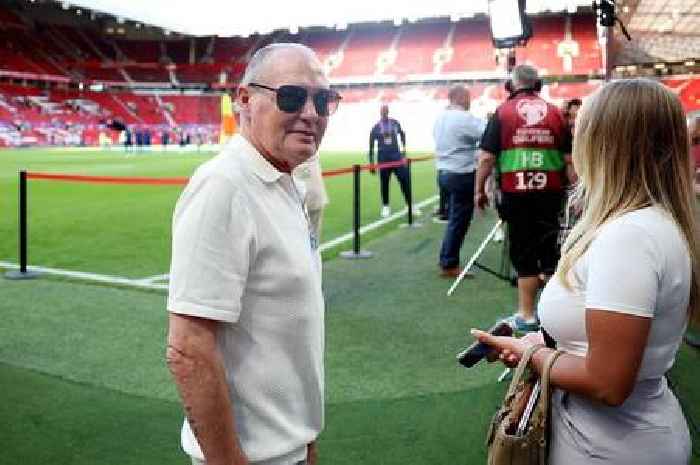 Paul Gascoigne's pal who rushed football icon to intensive care shares message from Gazza