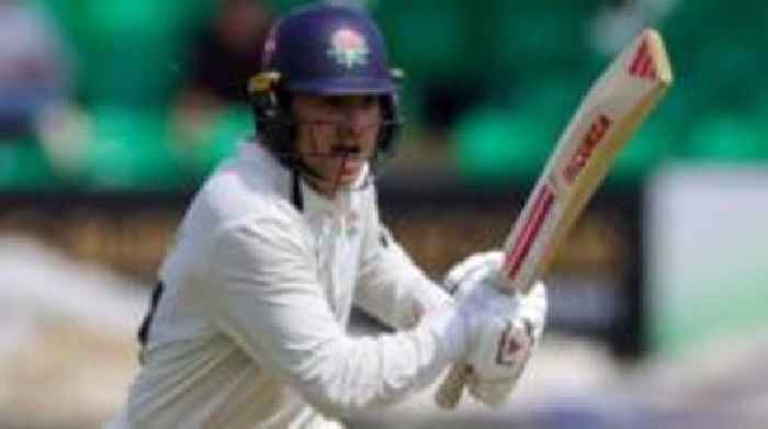 Hurst hits ton to steady Lancashire against Gloucs