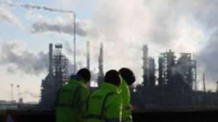 Calls for government to save refinery from closure