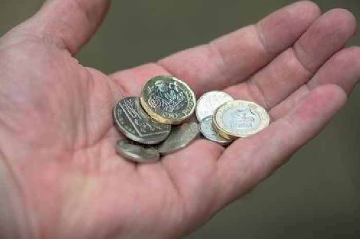 Universal Credit rule change to make more people eligible despite savings