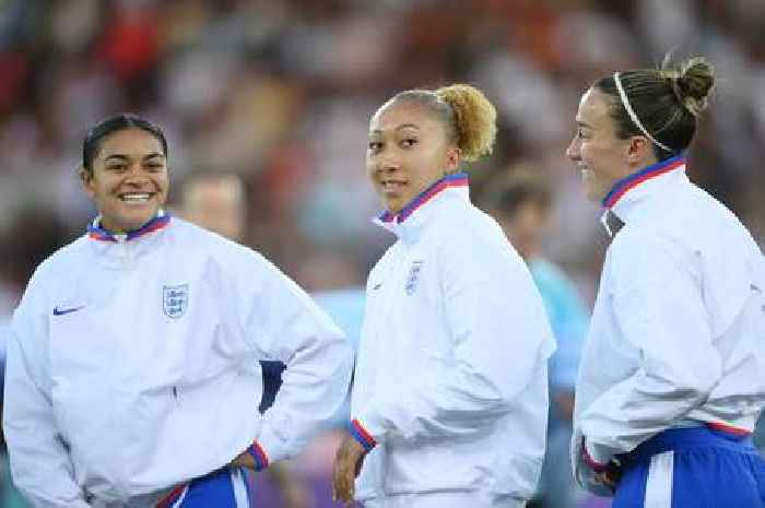 What happened with England's Jess Carter and why Lionesses will no longer take the knee