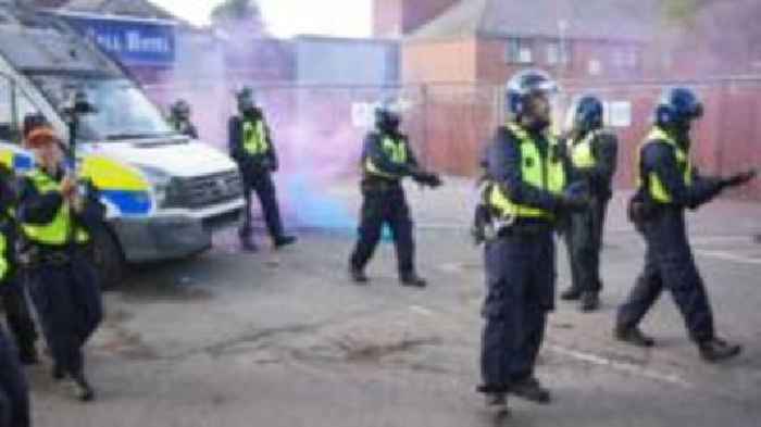 Police deny 'bussing' protesters to asylum hotel