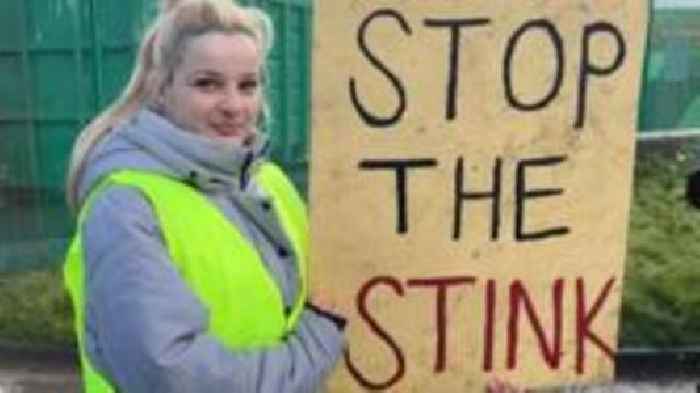 Businesses losing out from 'toxic stench', MP says