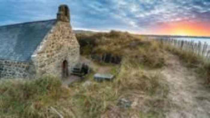 Llwybr pererindod Cadfan yn ysgogi llenorion ac yn denu ymwelwyr