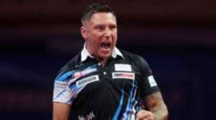 Sublime Price hammers Dobey to reach Matchplay last eight