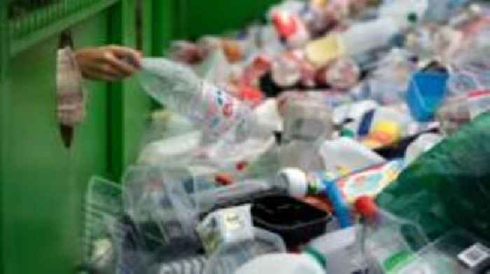Council pledges to keep all rubbish tips open