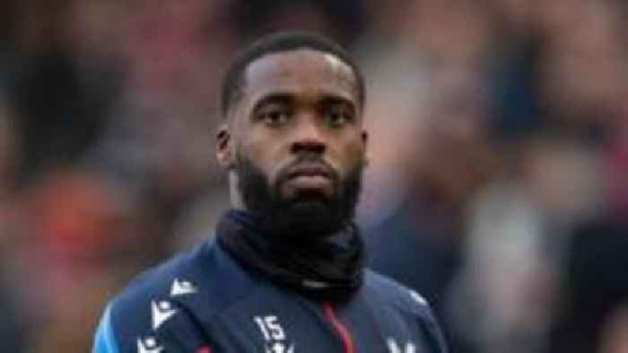 Canaries considering move for versatile Schlupp