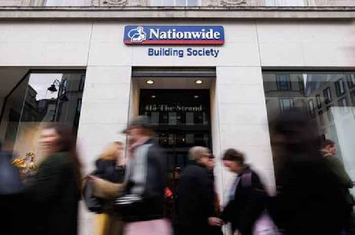 Nationwide customers told to act now to get free £100 bonus