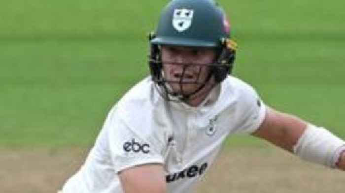 Brookes stars as Worcs set up chance at Bears