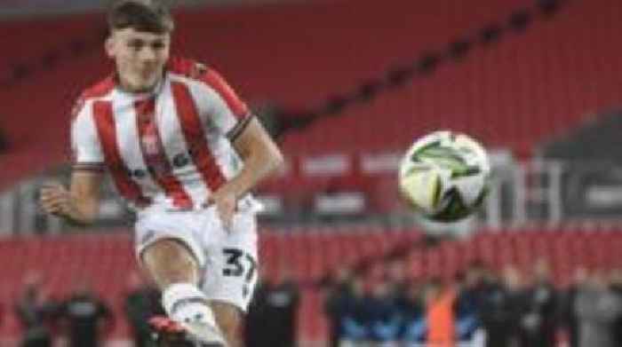Crewe sign teenage Stoke striker Tezgel on loan
