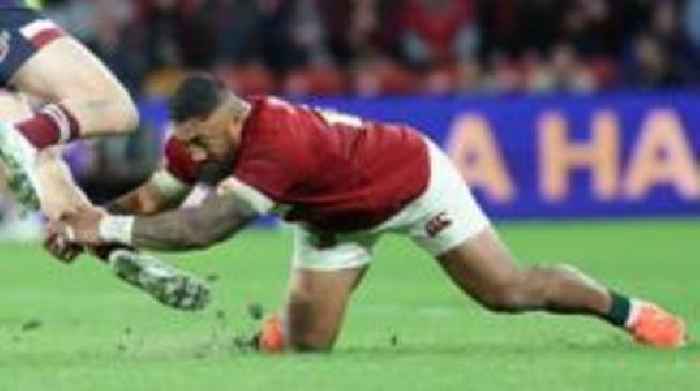 Aki in for Tuipulotu as Ringrose withdraws through concussion