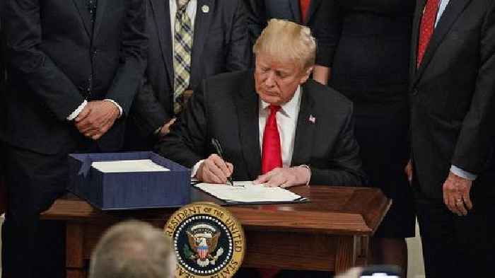 US-Japan Trade Deal Shows How Protectionism Can Shoot Itself in the Foot