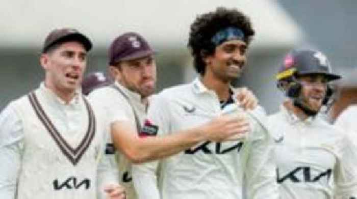 Surrey one point clear at top after Yorkshire draw