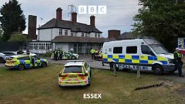 Epping council urges asylum hotel to shut