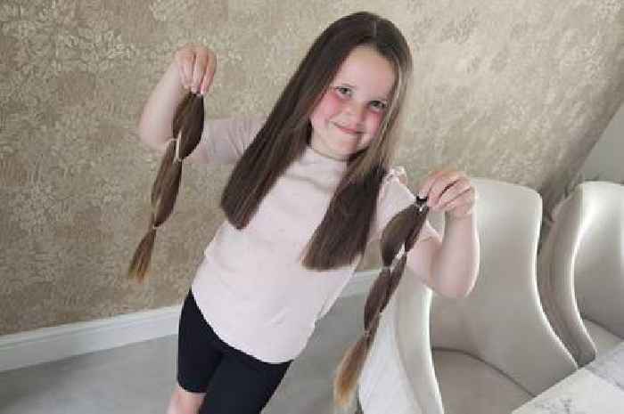 Kind little girl grew her hair down to her knees so she could donate it to help a poorly child