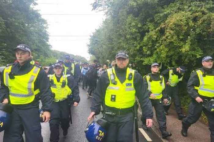 Police thank protestors for 'remaining peaceful' at Epping council meeting