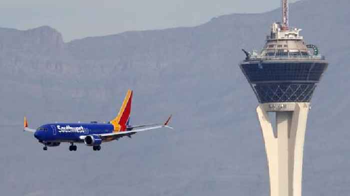 Plane plunges 300ft in 36 seconds to avoid other aircraft