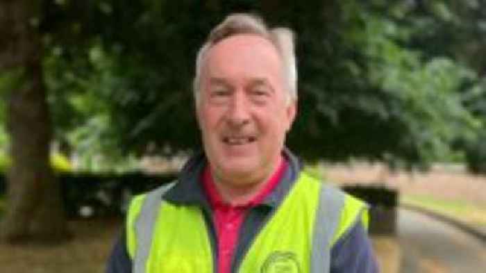Street cleaner who goes 'above and beyond' honoured