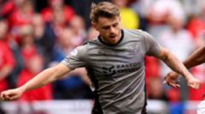 Charlton Athletic sign QPR striker Kelman