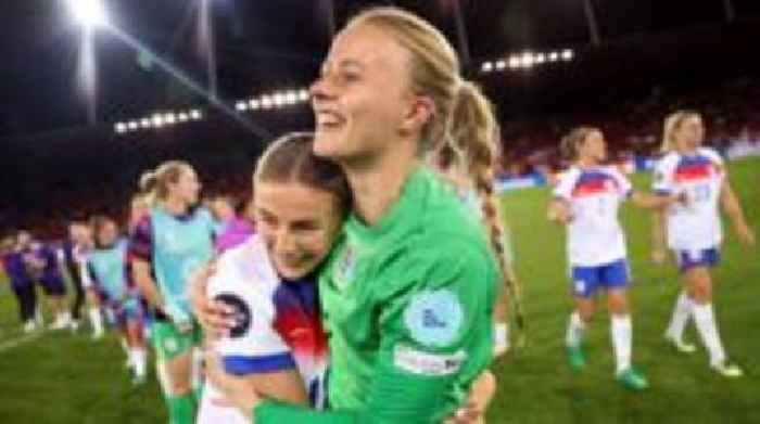 'Tough times don't last' - Kelly and Hampton shine after adversity