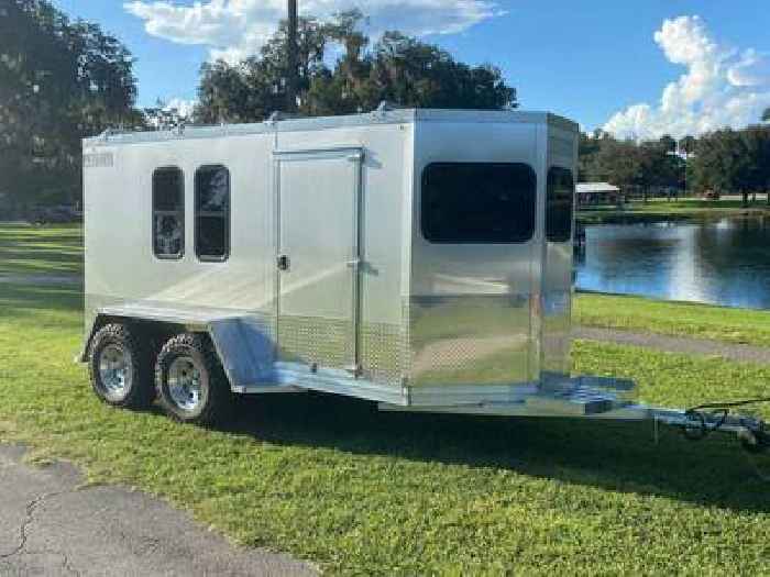 WeeRoll's Silver Moon Was the Perfect RV Canvas, Stirred Hearts of Millions and Vanished