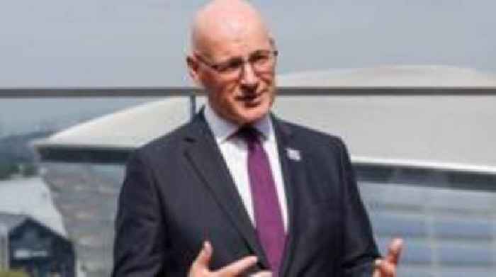 SNP majority only way to secure second referendum, says Swinney