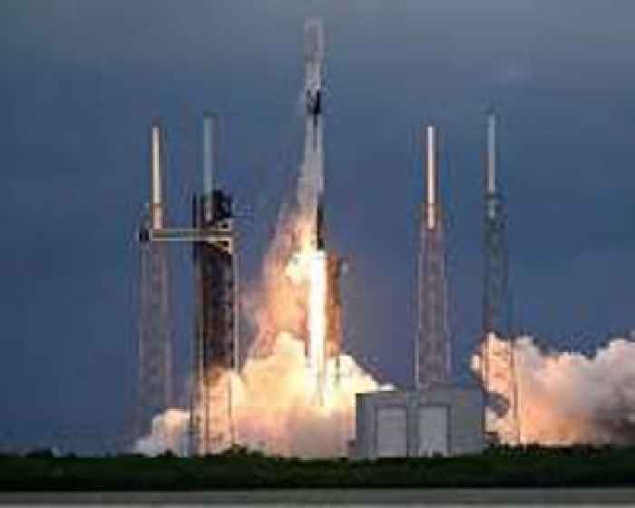 SpaceX launches 28 Starlink satellites days after service outage