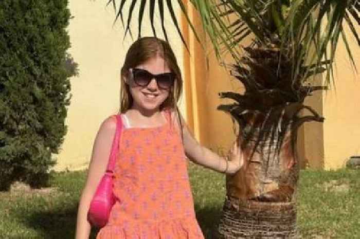 Girl, 13, dies after 'getting into difficulty' at popular UK beach