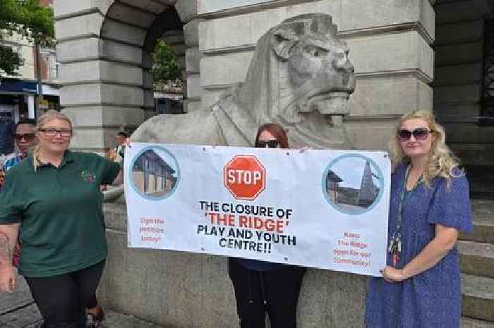 Nottingham youth centre shut under council cuts could reopen over the summer after outcry