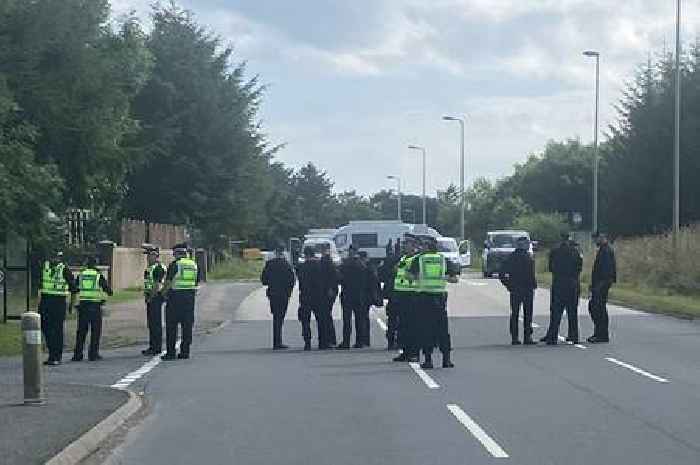 Extra bomb squad searches ordered on vehicle outside Donald Trump's golf course