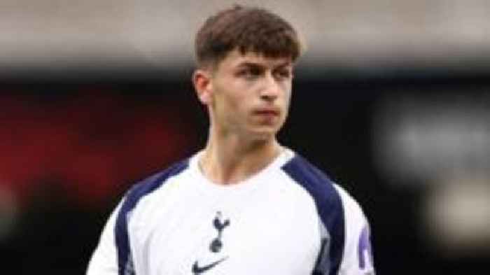Spurs teenager Moore set to join Rangers on loan