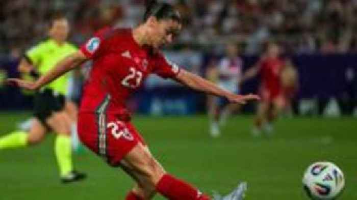 Wales' Morgan joins West Ham United in WSL