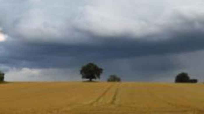 Met Office issues yellow thunderstorm warning