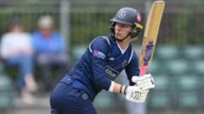 Hampshire beat Blaze to go top of One-Day Cup table