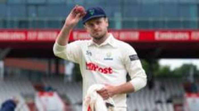 Crane lifts Glamorgan into strong position against promotion rivals Lancs