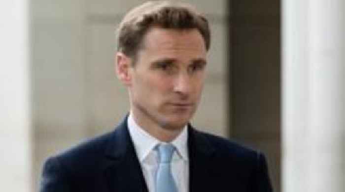 Calls to stop force investigating itself over grooming grow