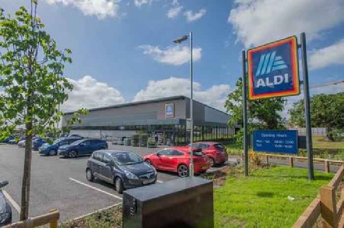 List of best times to get yellow sticker items at Aldi, Lidl, Tesco, Asda, Sainsbury’s and Morrisons