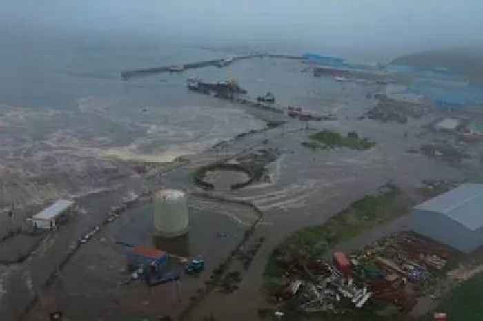 Tsunami hits Japan and Russia following massive 8.7-magnitude earthquake