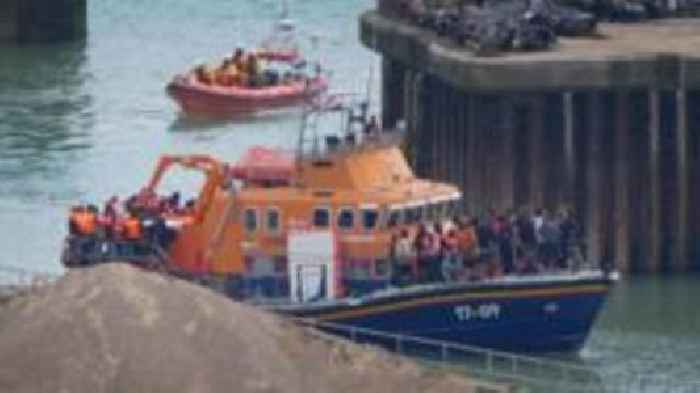 Boat migrants hit 25,000 by July for first time
