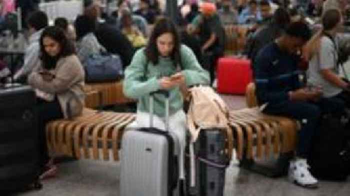 Airlines demand answers after air traffic control failure