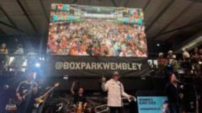 Oasis tribute band's delight at Boxpark gig