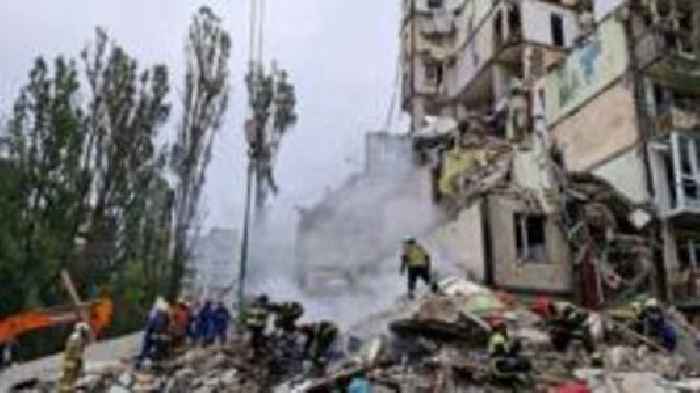 Russian strikes kill six and hit apartment block, Ukrainian officials say