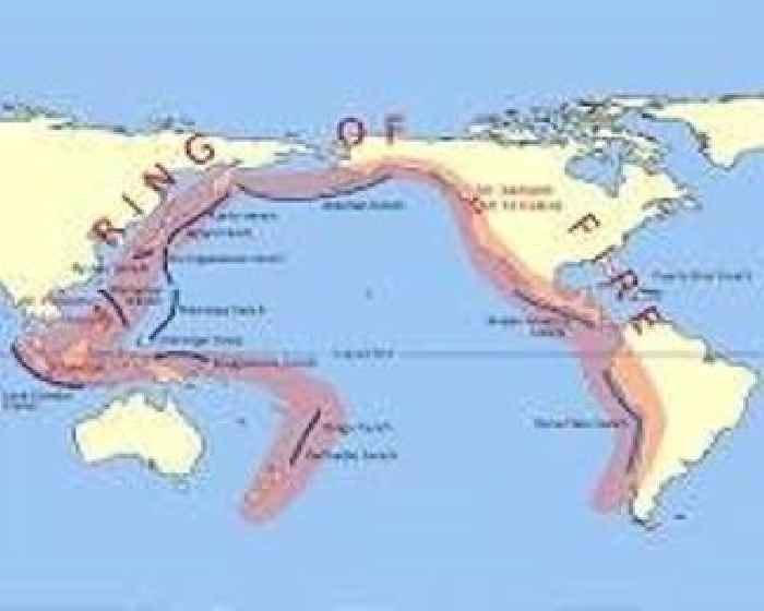 Huge quake off Russia sparks Pacific tsunamis; Peru shutters half its ports