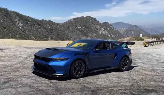 Jay Leno Shows Up Uninvited at Car Meet in His Brand-New Ford Mustang GTD, Steals the Show