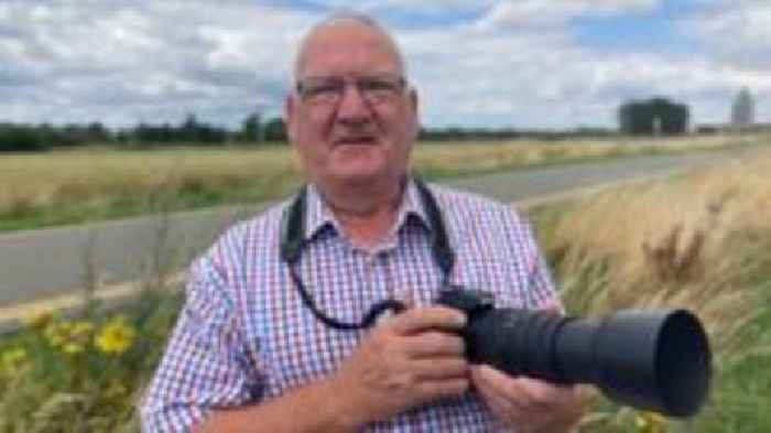 Plane-spotters question warning signs at RAF base